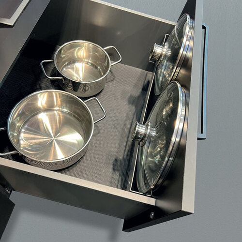 Houder voor pannendeksels, lengte 700 mm.